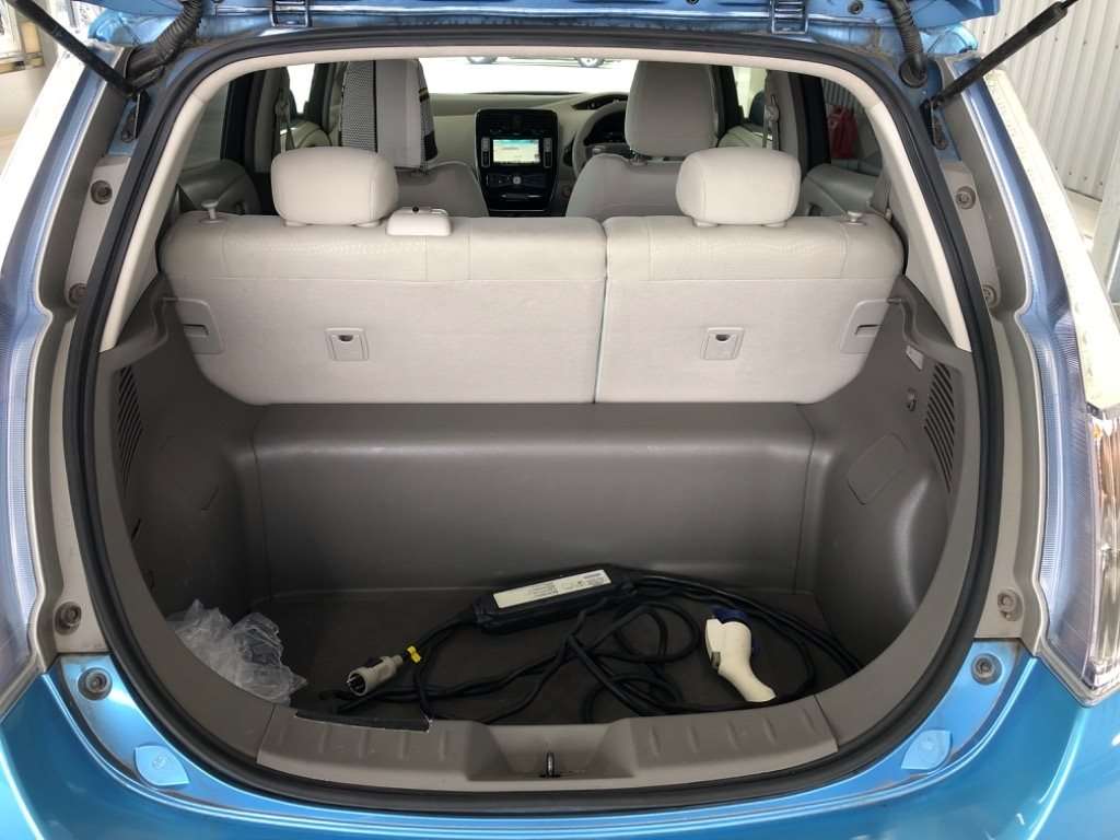 2009 NISSAN LEAF