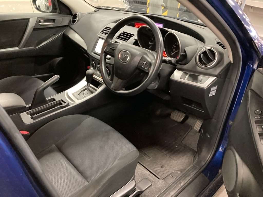 2011 MAZDA AXELA SPORTS