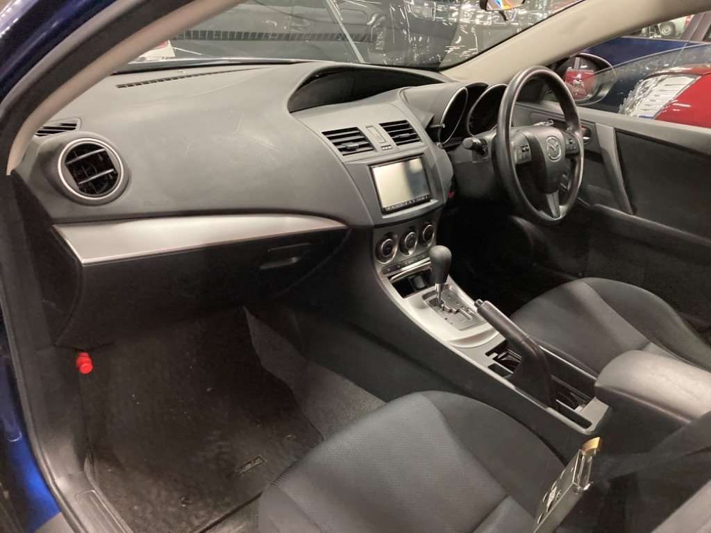 2011 MAZDA AXELA SPORTS