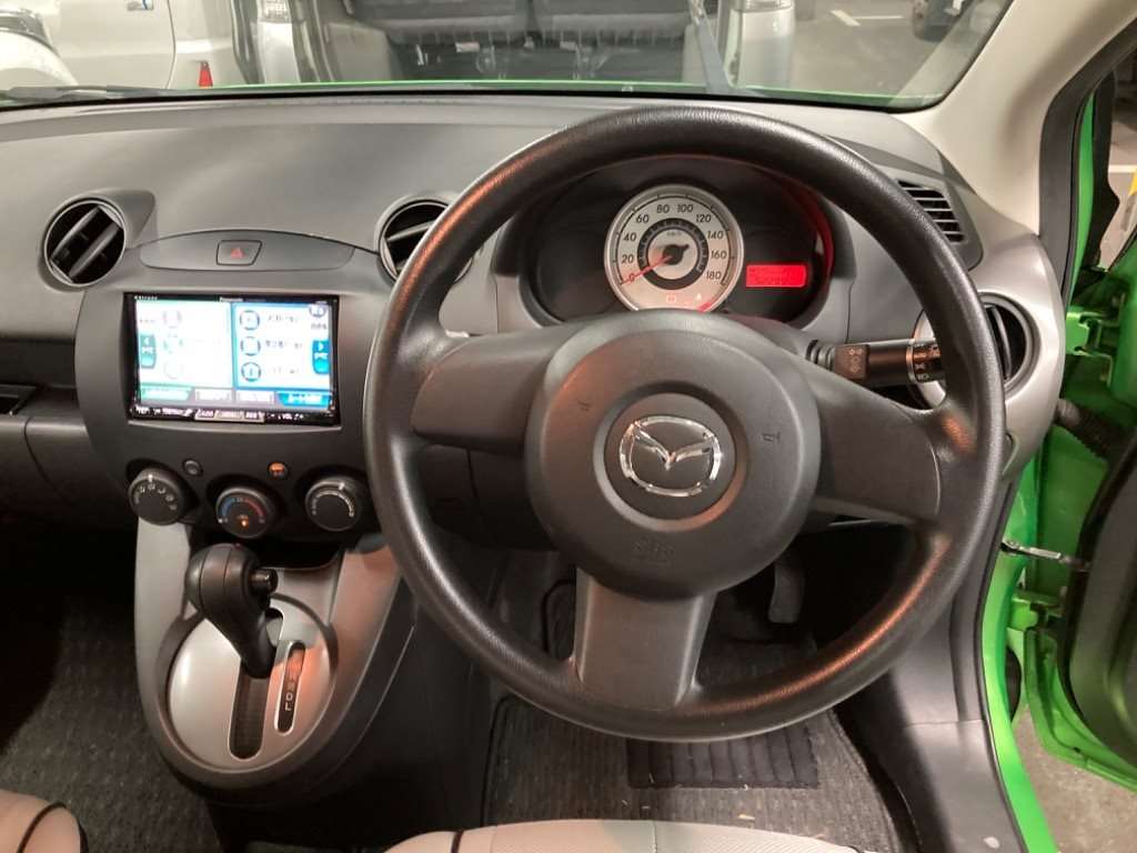 2007 MAZDA DEMIO