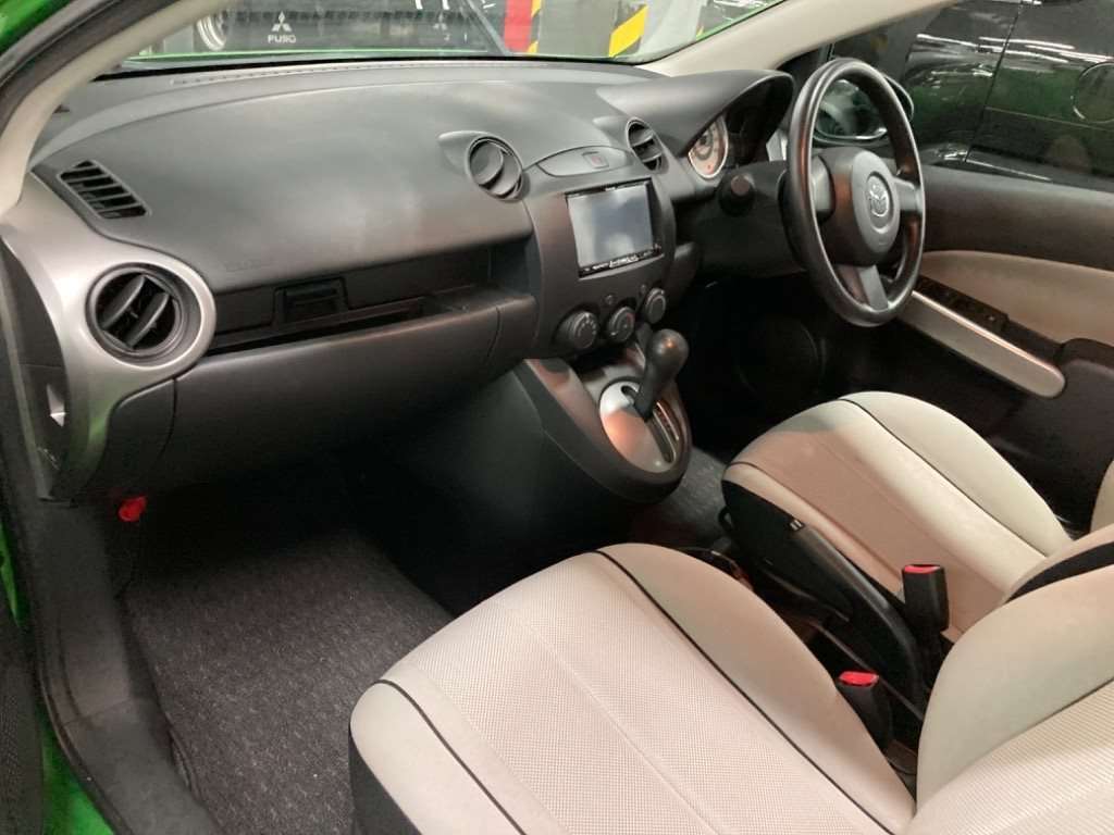 2007 MAZDA DEMIO