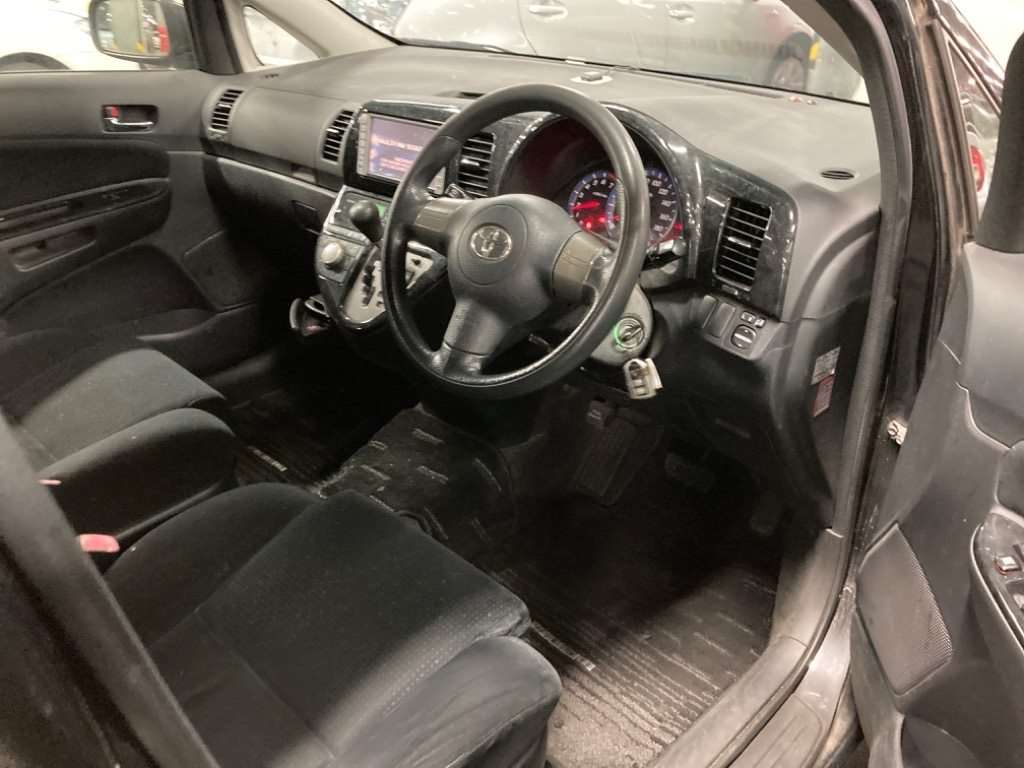 2006 TOYOTA WISH