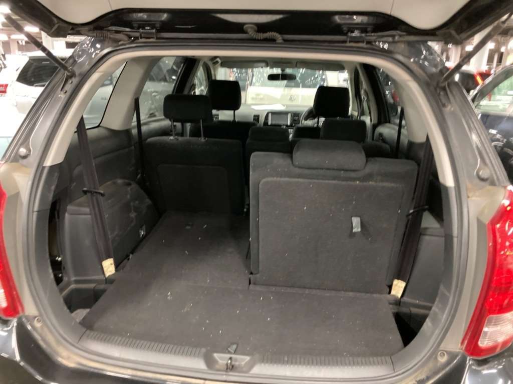2006 TOYOTA WISH