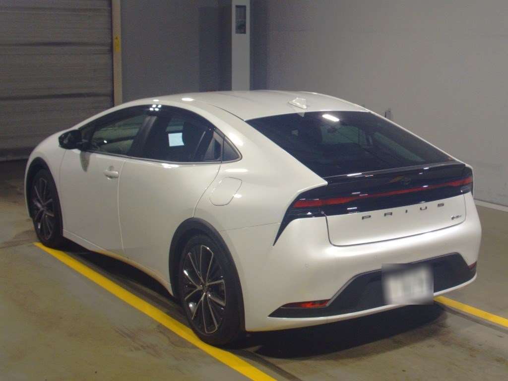 2023 TOYOTA PRIUS