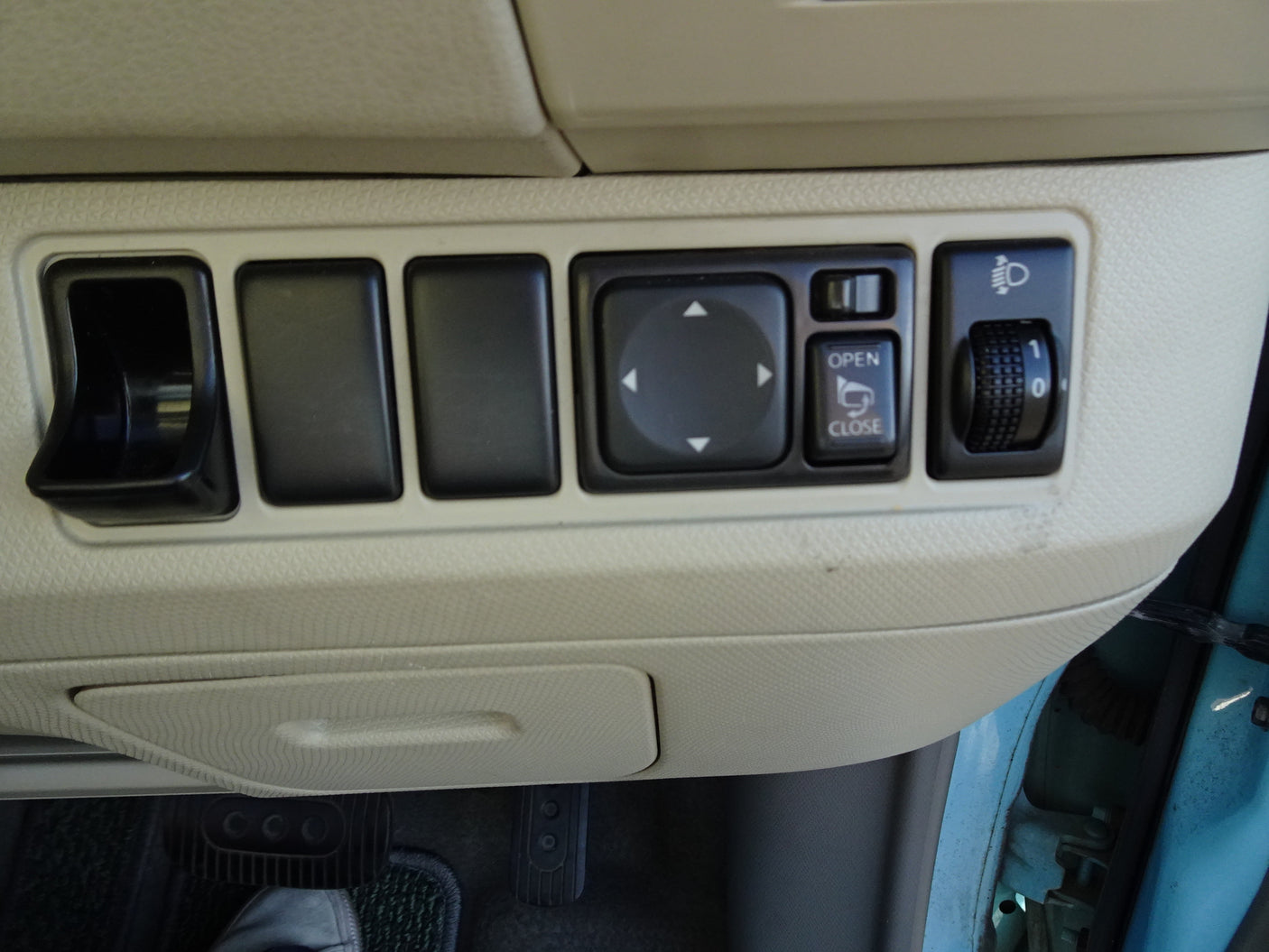 2007 NISSAN MARCH 12E