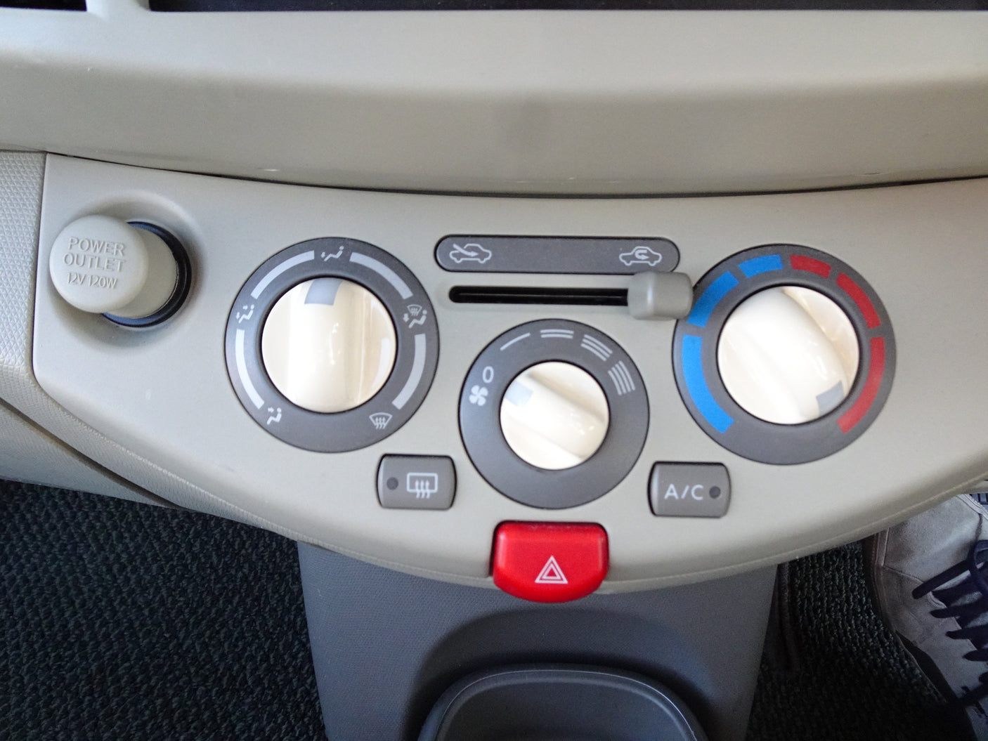 2007 NISSAN MARCH 12E