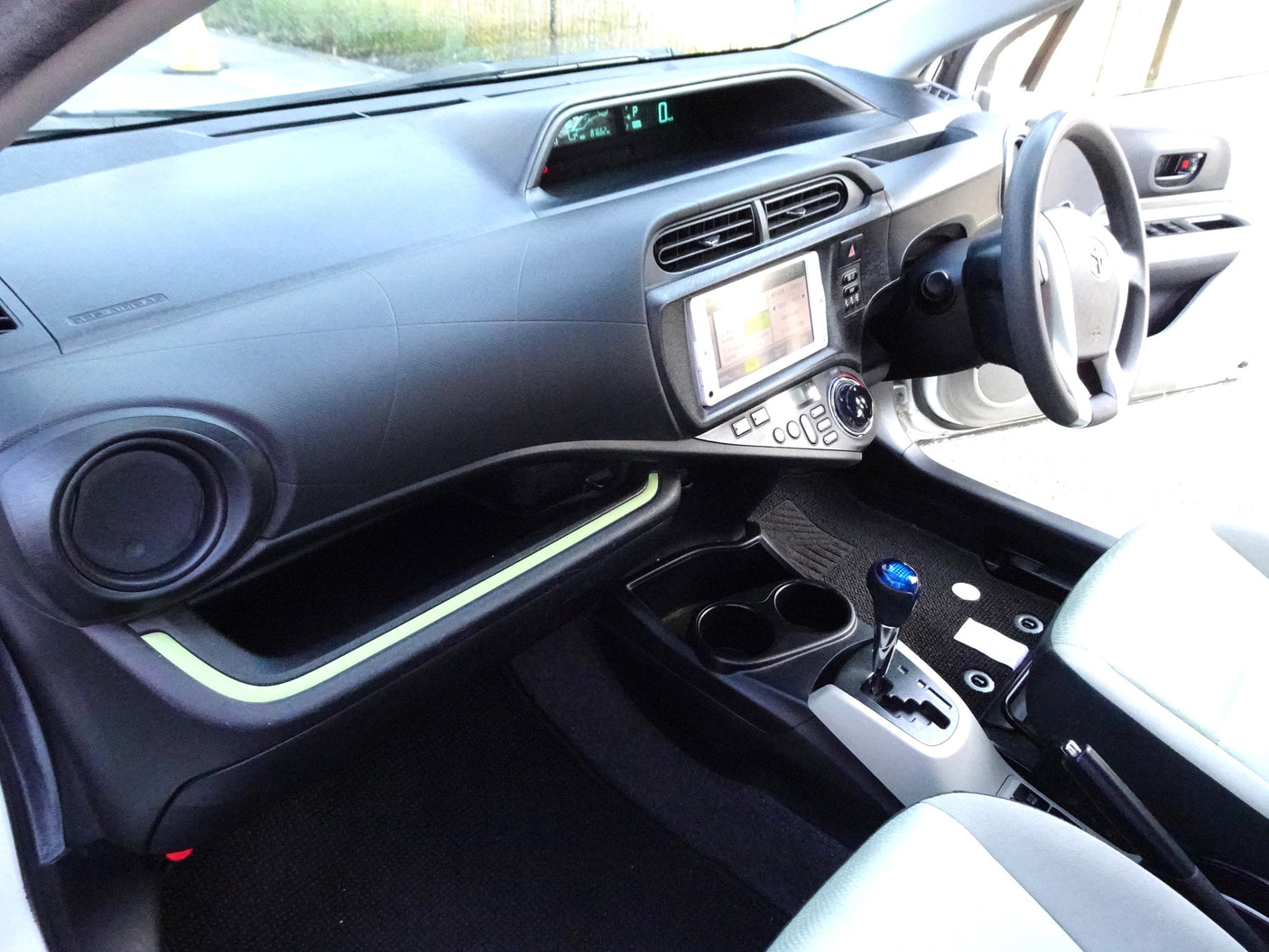 2013 TOYOTA HYBRID AQUA S