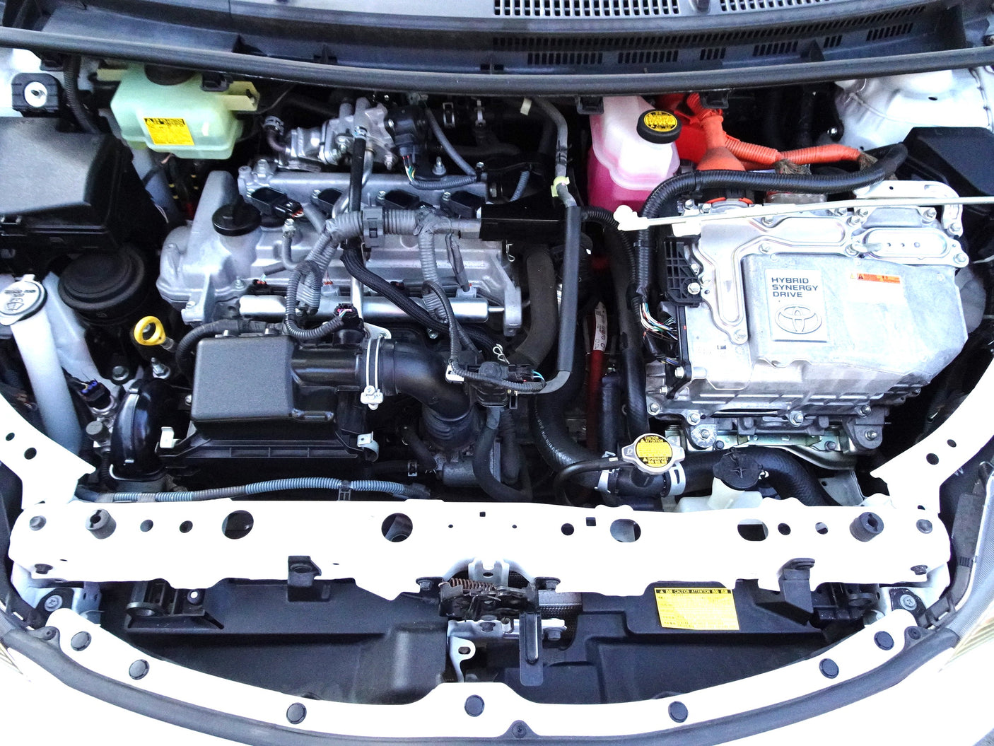 2013 TOYOTA HYBRID AQUA S