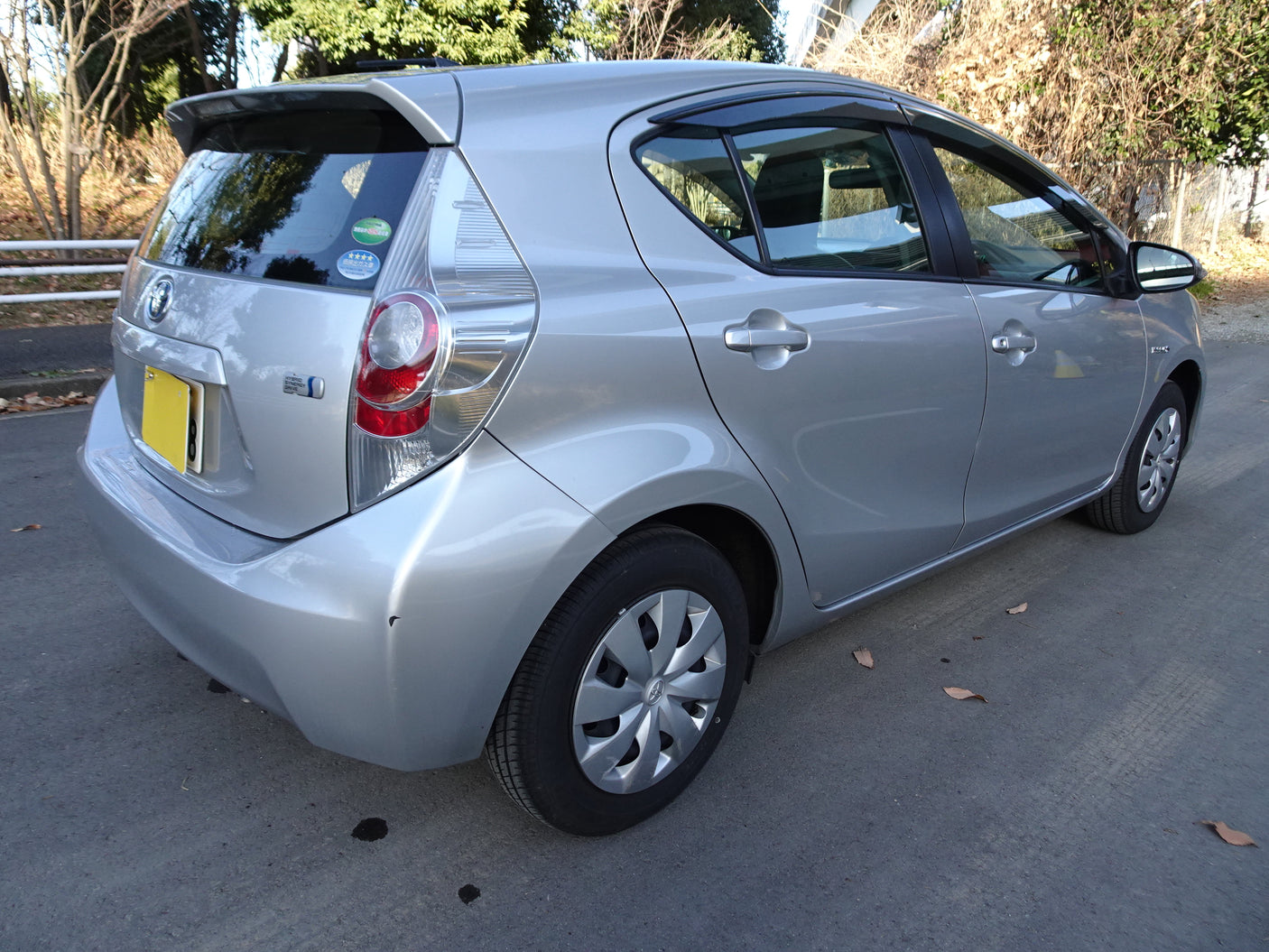 2013 TOYOTA HYBRID AQUA L