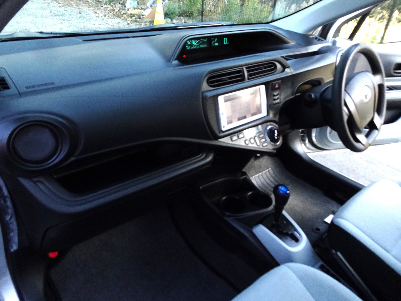 2013 TOYOTA HYBRID AQUA L