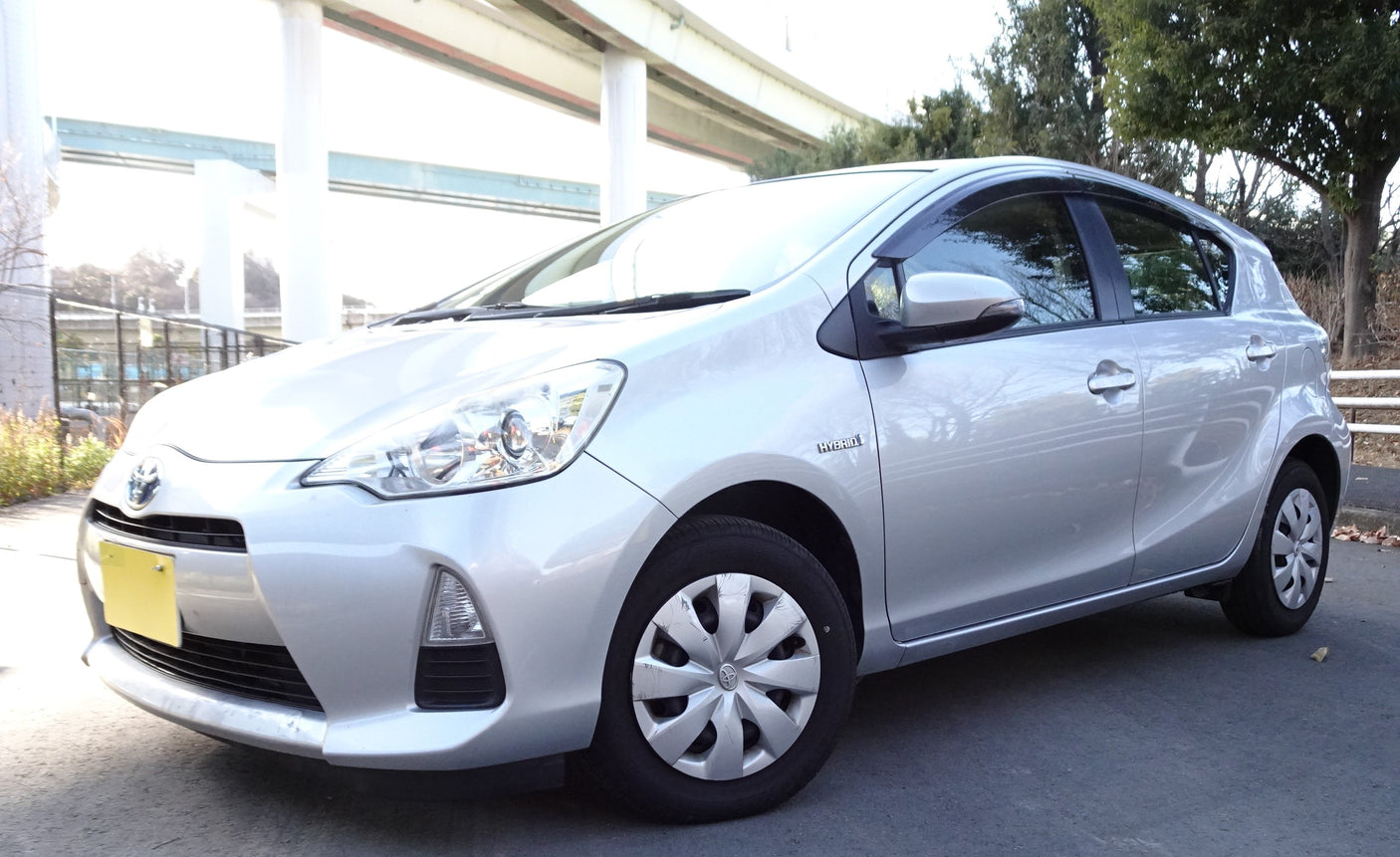 2013 TOYOTA HYBRID AQUA L