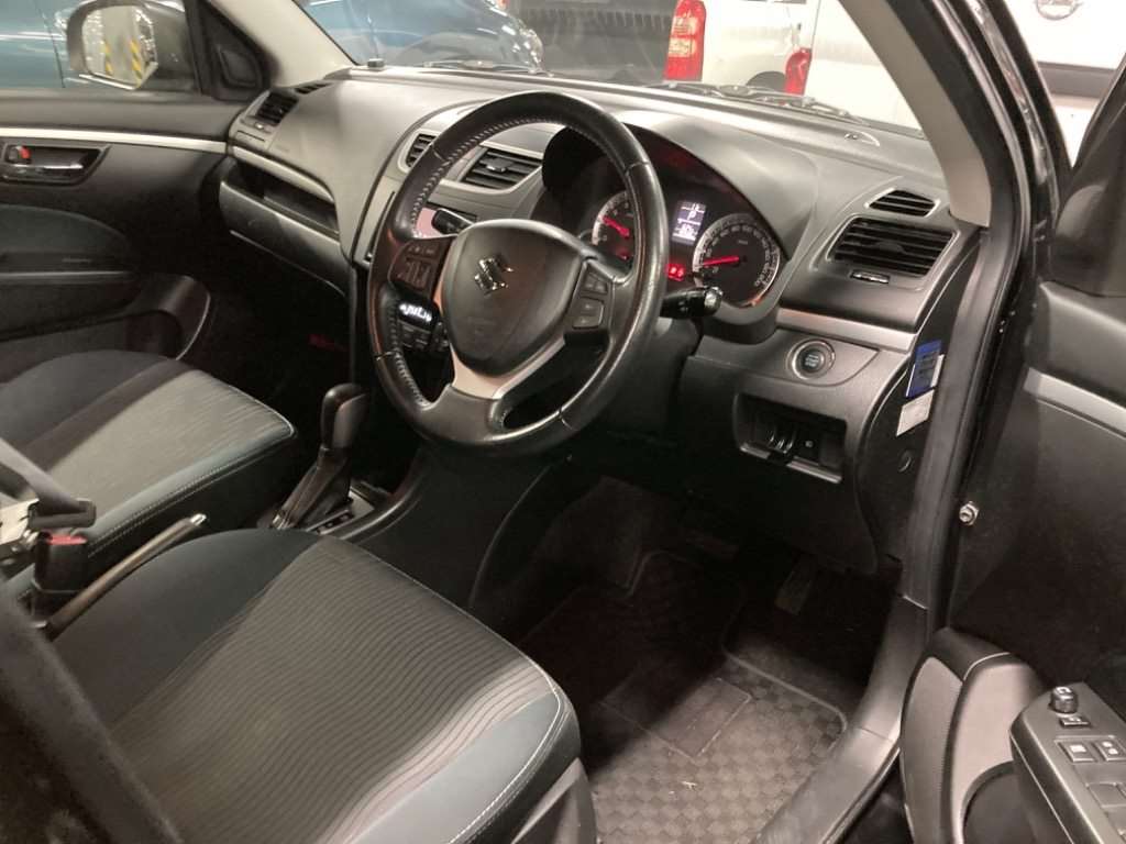 2013  SUZUKI SWIFT   RS