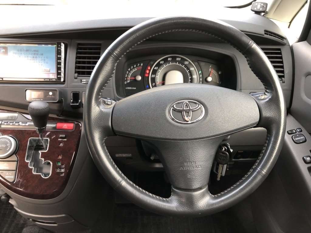 2007 TOYOTA ISIS Platana G edition