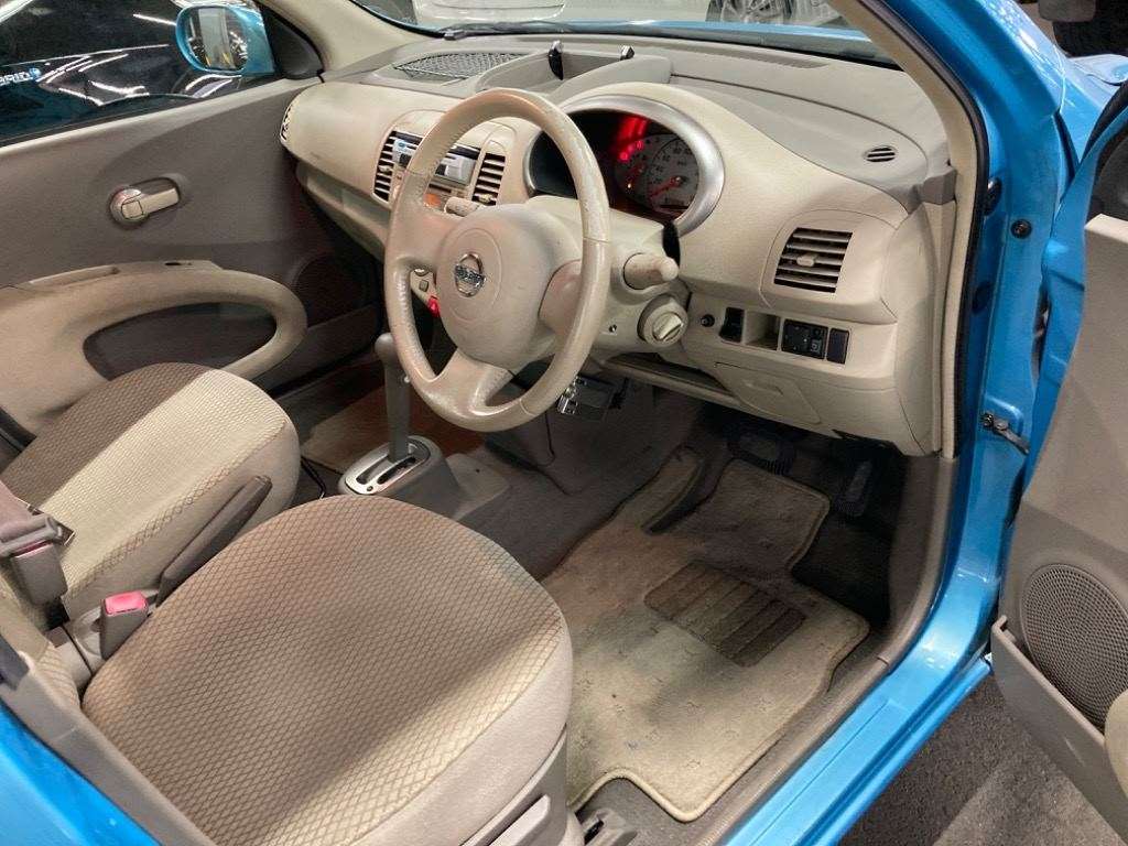 2003 NISSAN　MARCH