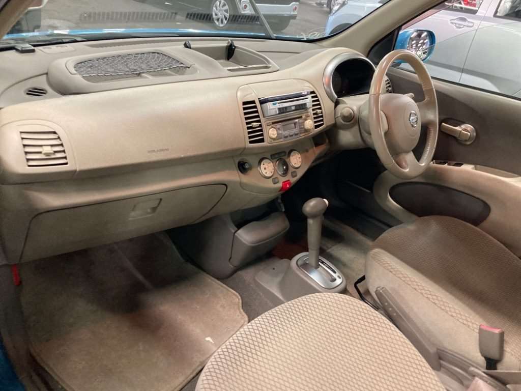 2003 NISSAN　MARCH